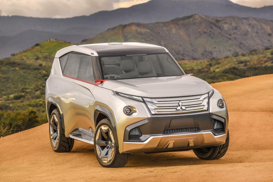  Mitsubishi Concept GC-PHEV 2015 года  (фото 3 из 31)